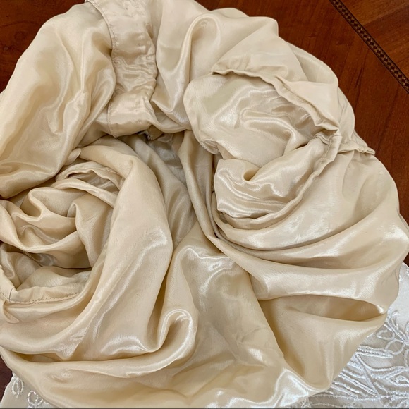 Vintage Adrianna Papell Beaded Lace Evening Jacket — EUC - Picture 4 of 14